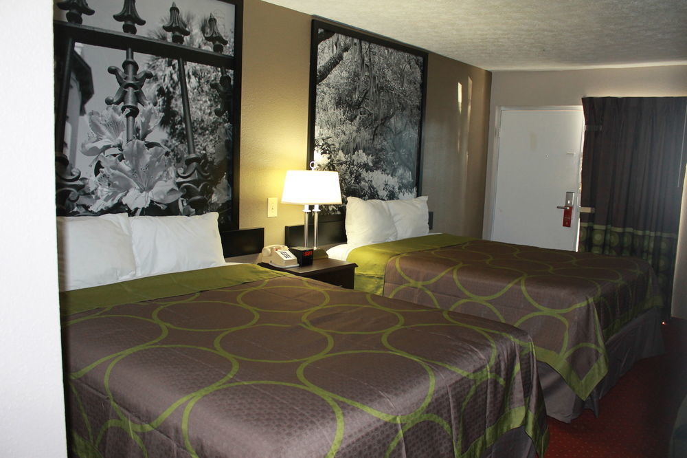 ซูเปอร์ 8 บาย วินด์แฮม โลคัส โกรฟ Motel โลคัสท์โกรฟ ภายนอก รูปภาพ