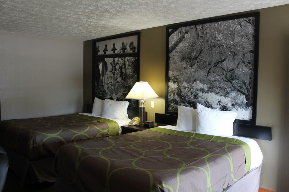 ซูเปอร์ 8 บาย วินด์แฮม โลคัส โกรฟ Motel โลคัสท์โกรฟ ภายนอก รูปภาพ