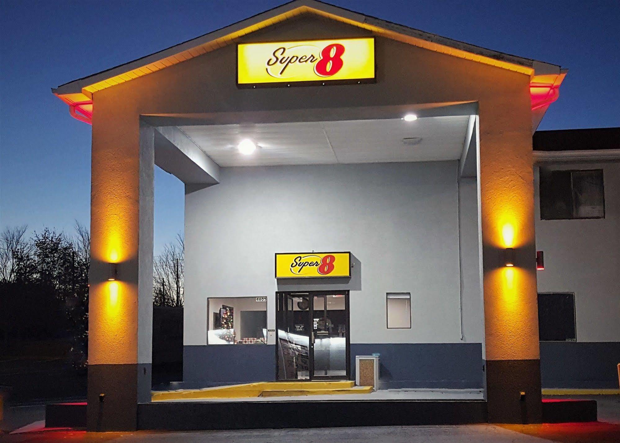 ซูเปอร์ 8 บาย วินด์แฮม โลคัส โกรฟ Motel โลคัสท์โกรฟ ภายนอก รูปภาพ